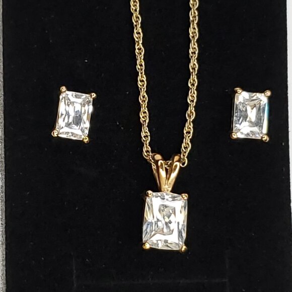 Solitaire CZ Pendant Necklace Post Earring Set Rectangle Cut Goldtone - Picture 1 of 3